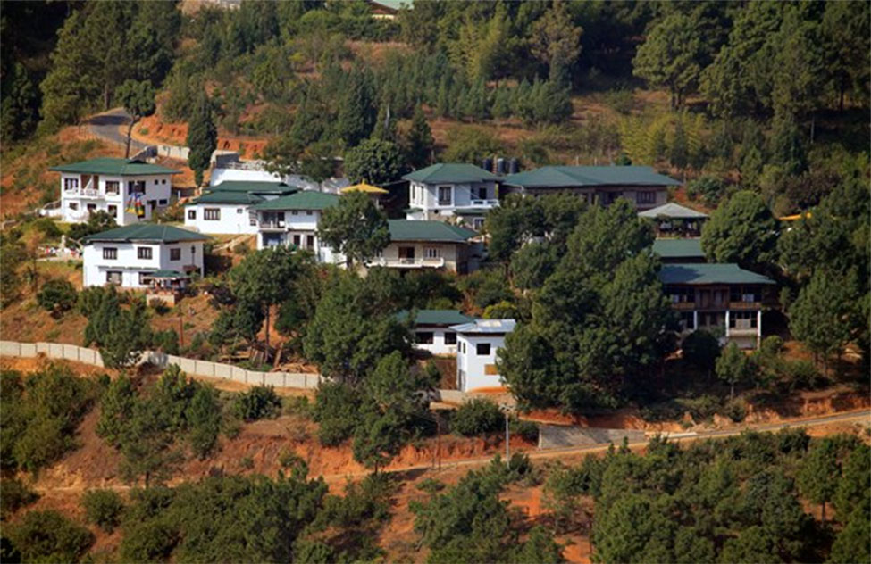 Meri Phuensum Resort