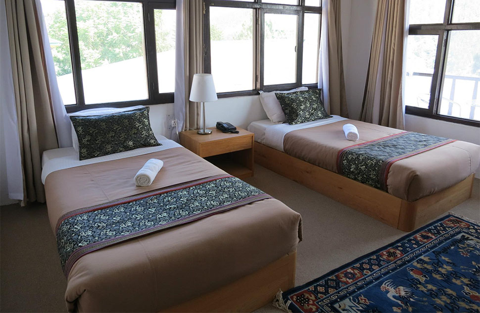 Meri Phuensum Resort
