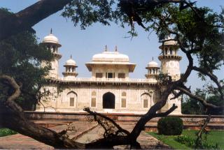 Itmad-ud-Daulah Tomb 