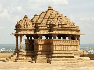 Saas Bahu Temple 