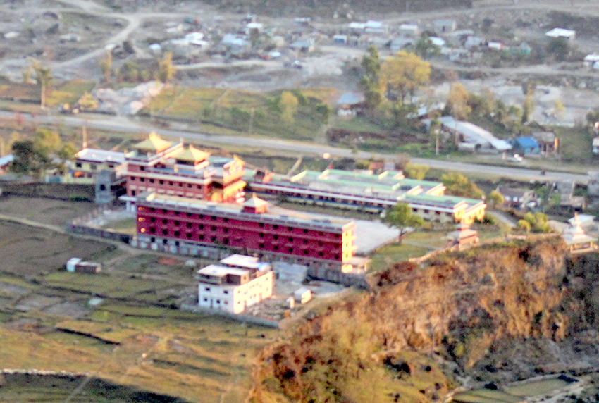  Tibetan Village