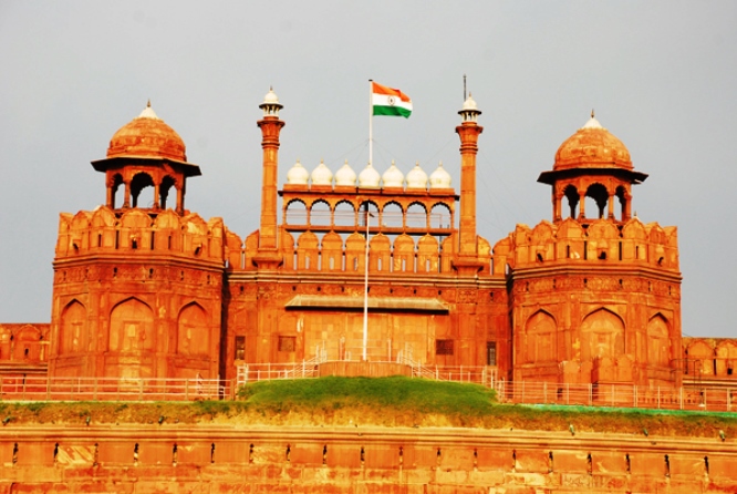 What are the top sightseeing spots in Delhi? 2 Windhorse Tours Red Fort Windhorse Tours