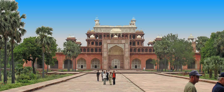 What are the attraction and sights other than Taj Mahal in Agra? What is weather like in Agra? 8 Windhorse Tours Sikandra Windhorse Tours
