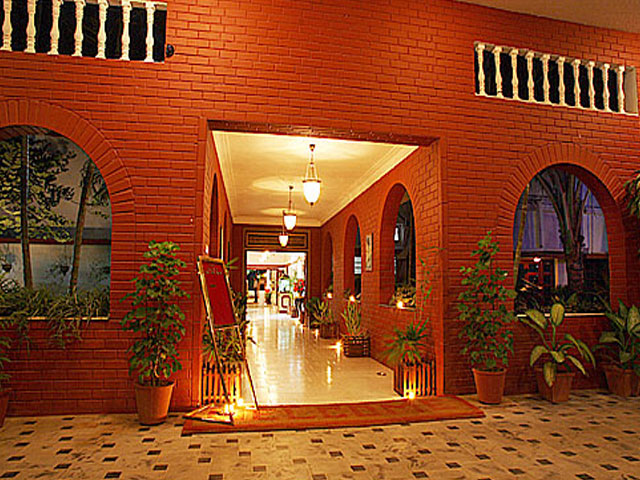 Ideal River View Resort
