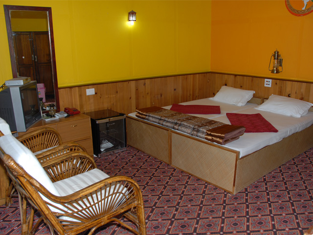 Rinchenpong Resort