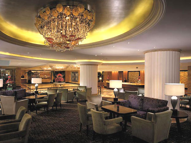 Shangri La – Eros Hotel