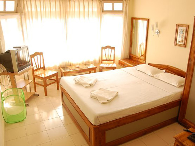Hotel Tres